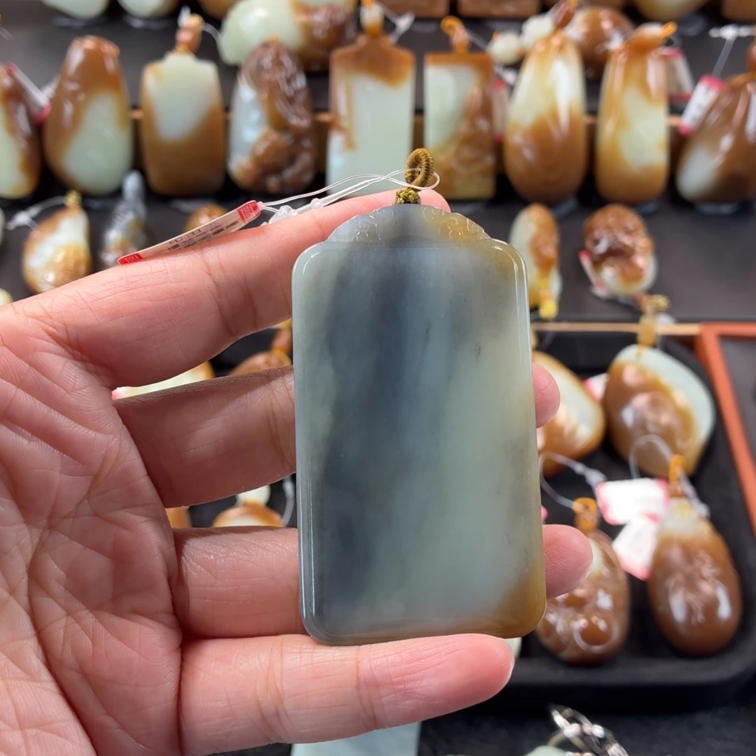 醇***境颈饰未镶嵌和田玉