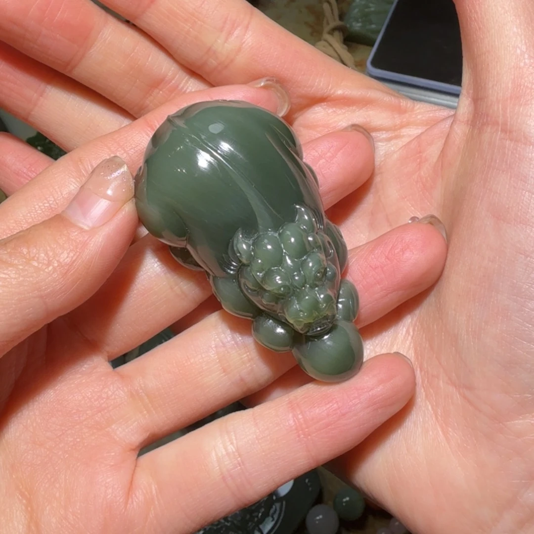 和田玉挂件未镶嵌白***料