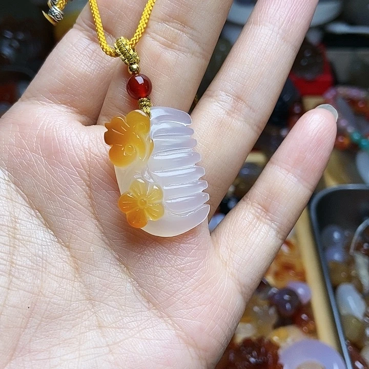 未镶嵌颈饰玛瑙/玉髓