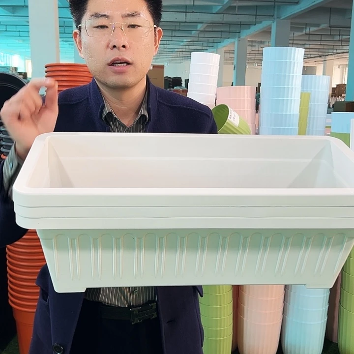 微瑕竖纹菜盆长55宽24高17白色3只