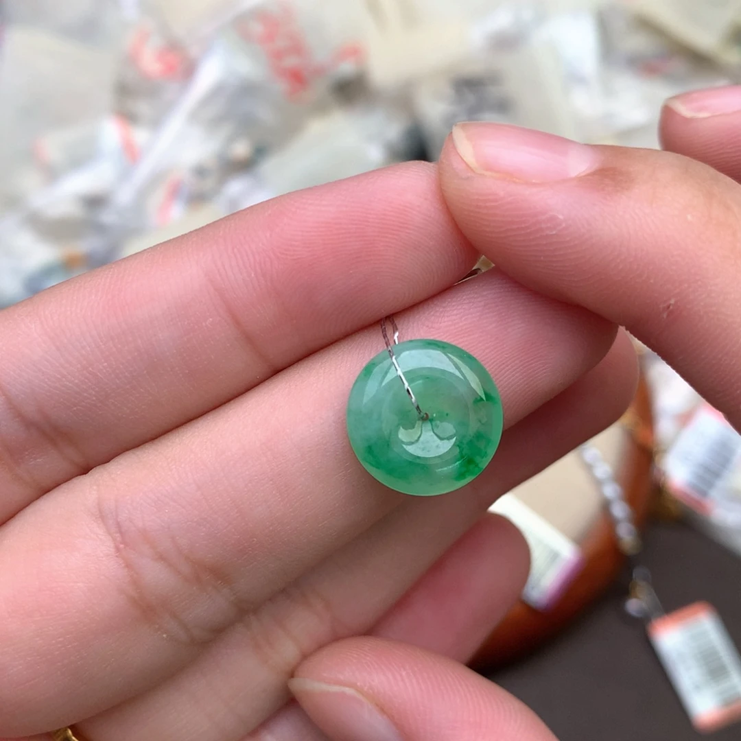 翡翠未镶嵌挂件一