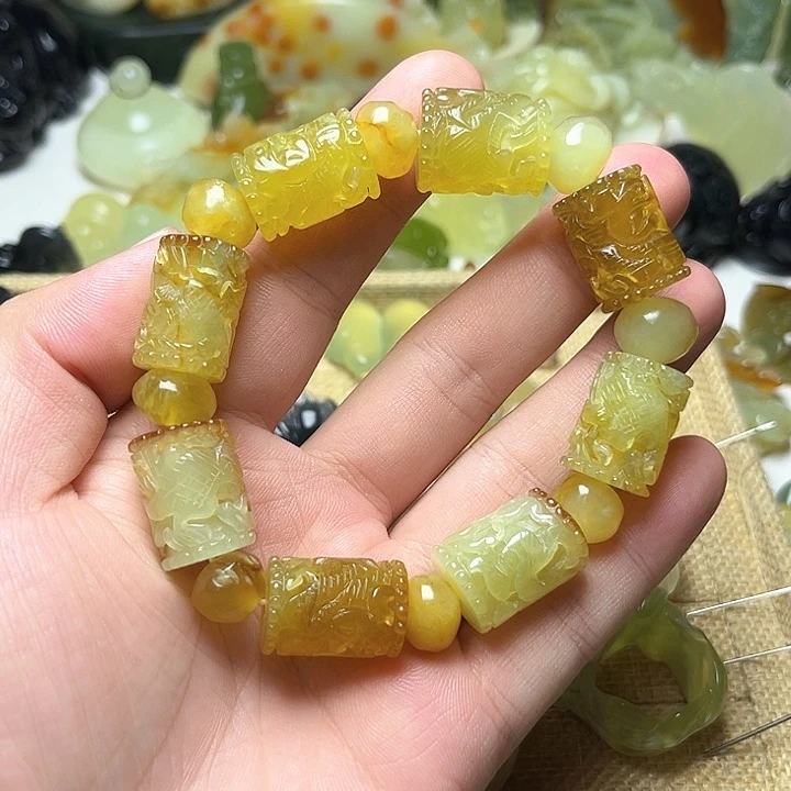 未镶嵌蛇纹石玉颈饰