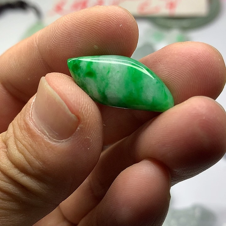 李***李翡翠未镶嵌吊坠(不含链)