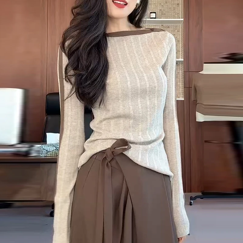洋气减龄撞色针织衫女2025年秋季新款气质修身显瘦一字肩长袖上衣