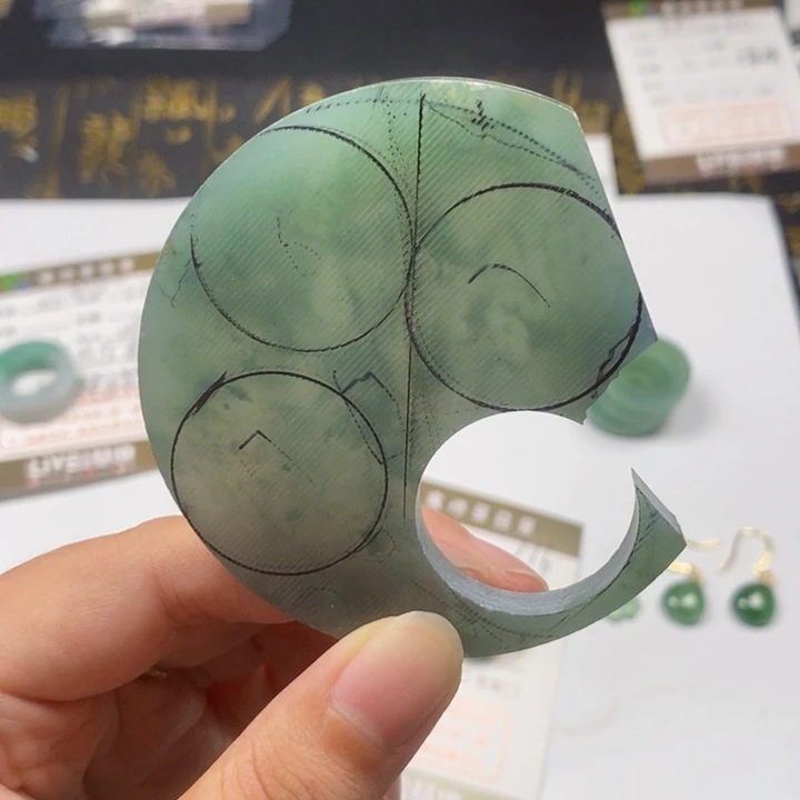 是***～翡翠戒指未镶嵌翡翠牌子