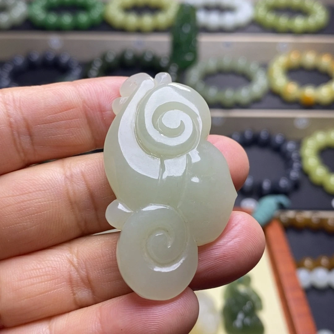 和田玉未镶嵌吊坠(不含链)