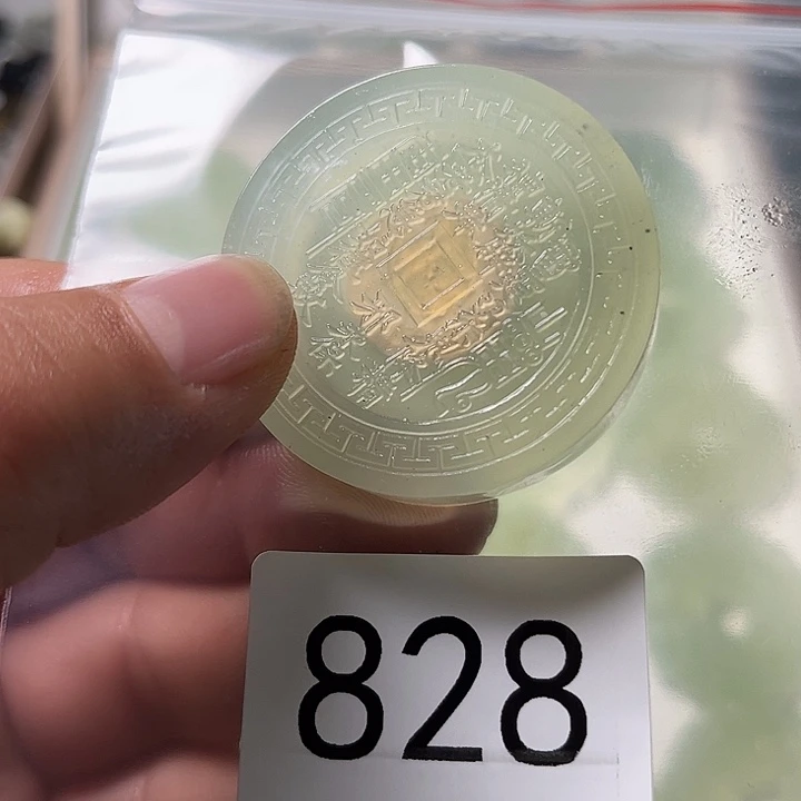 蛇纹石玉合金颈饰