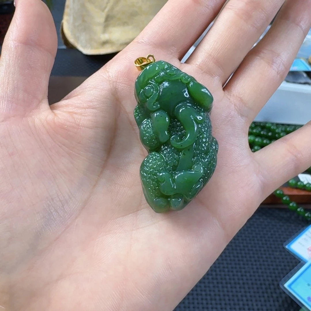 和田玉（碧玉）合金颈饰