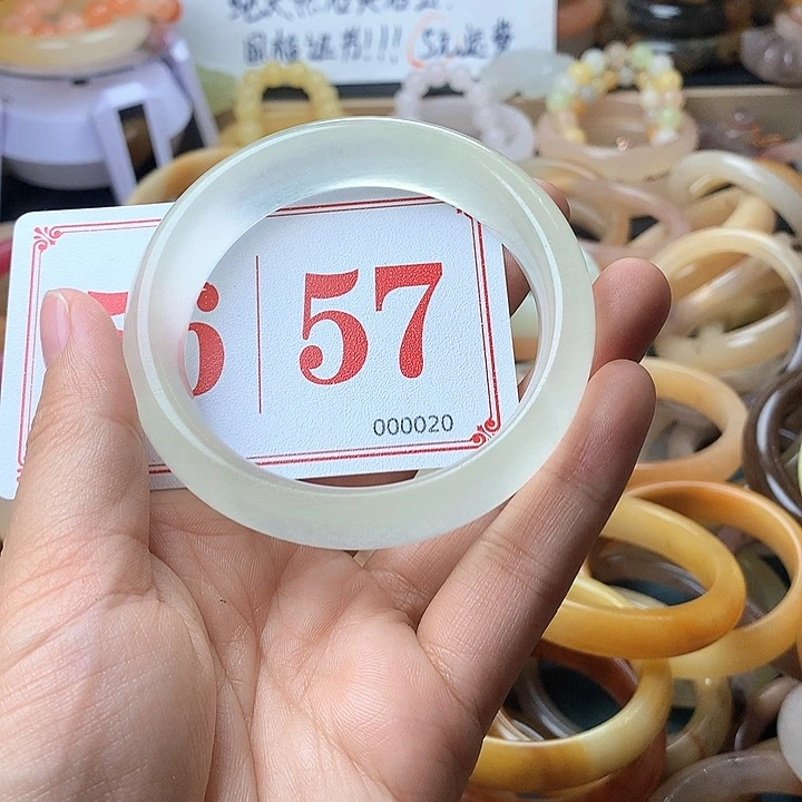 石英质玉（黄龙玉）未镶嵌手镯