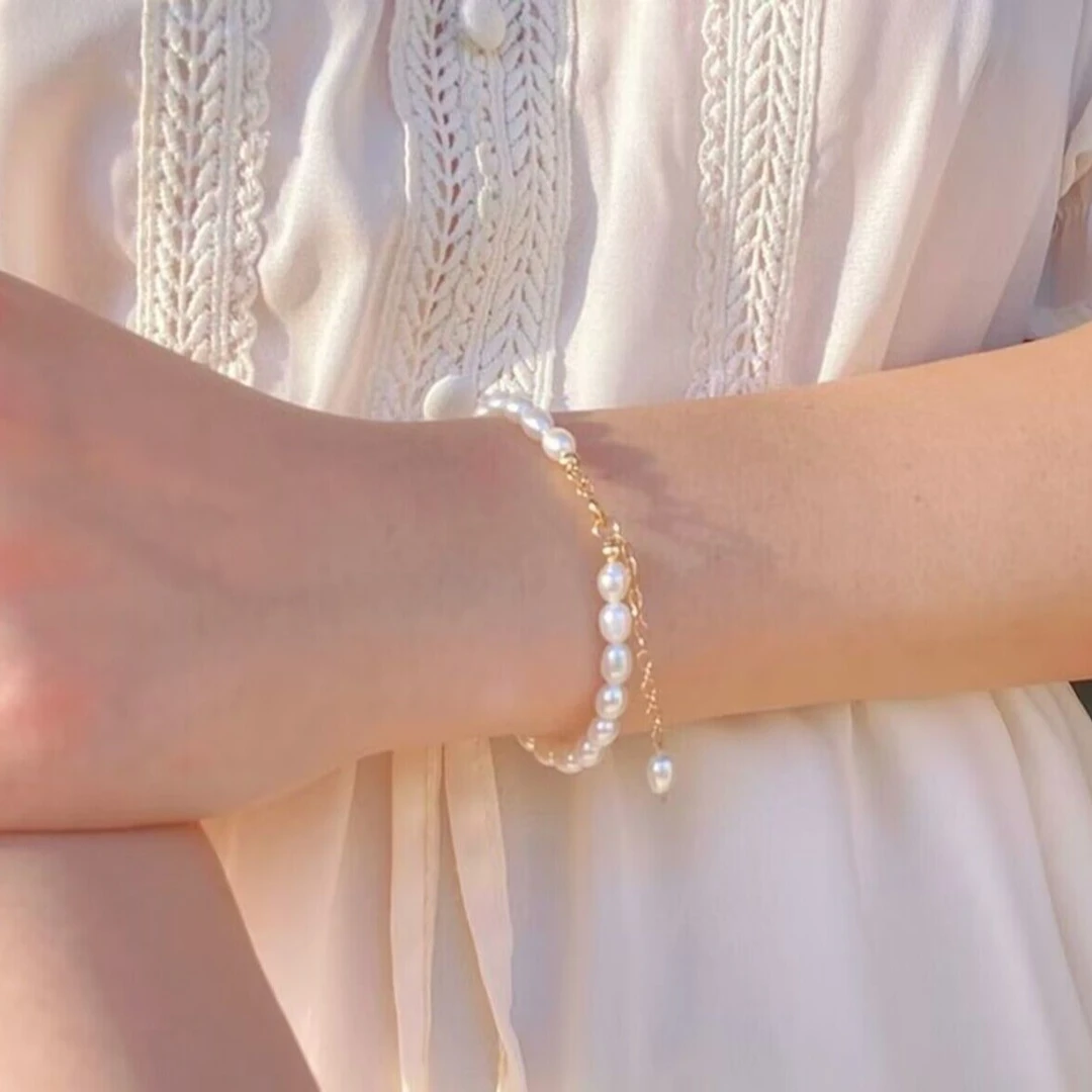 天然淡水珍珠手链女米珠白色手链百搭气质简约设计珍珠手串可调节