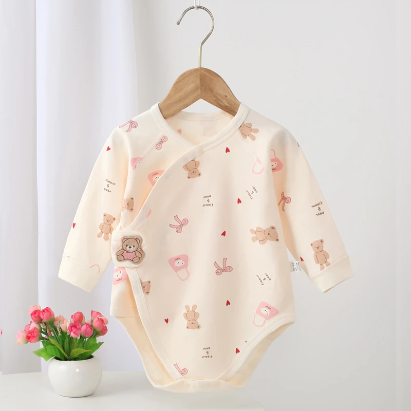 婴儿纯棉包屁衣新生儿护肚爬服宝宝保暖连体衣长袖春秋无骨哈衣