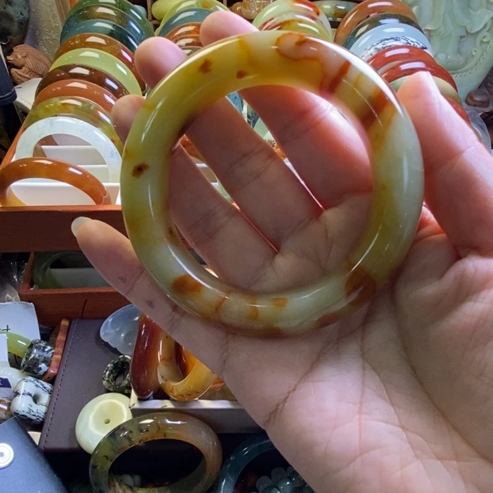 美***姐蛇纹石玉未镶嵌手镯