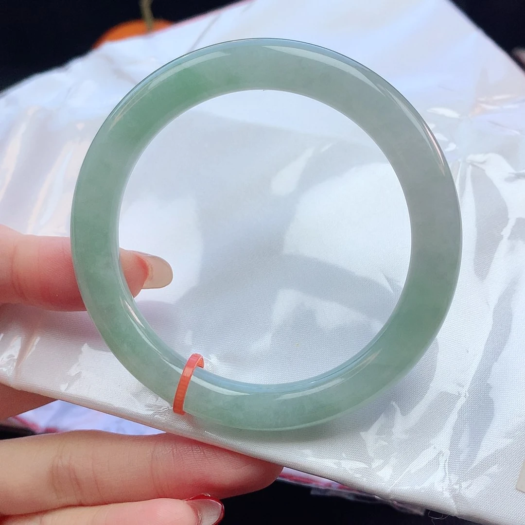 翡翠手镯未镶嵌54.9圆条092604