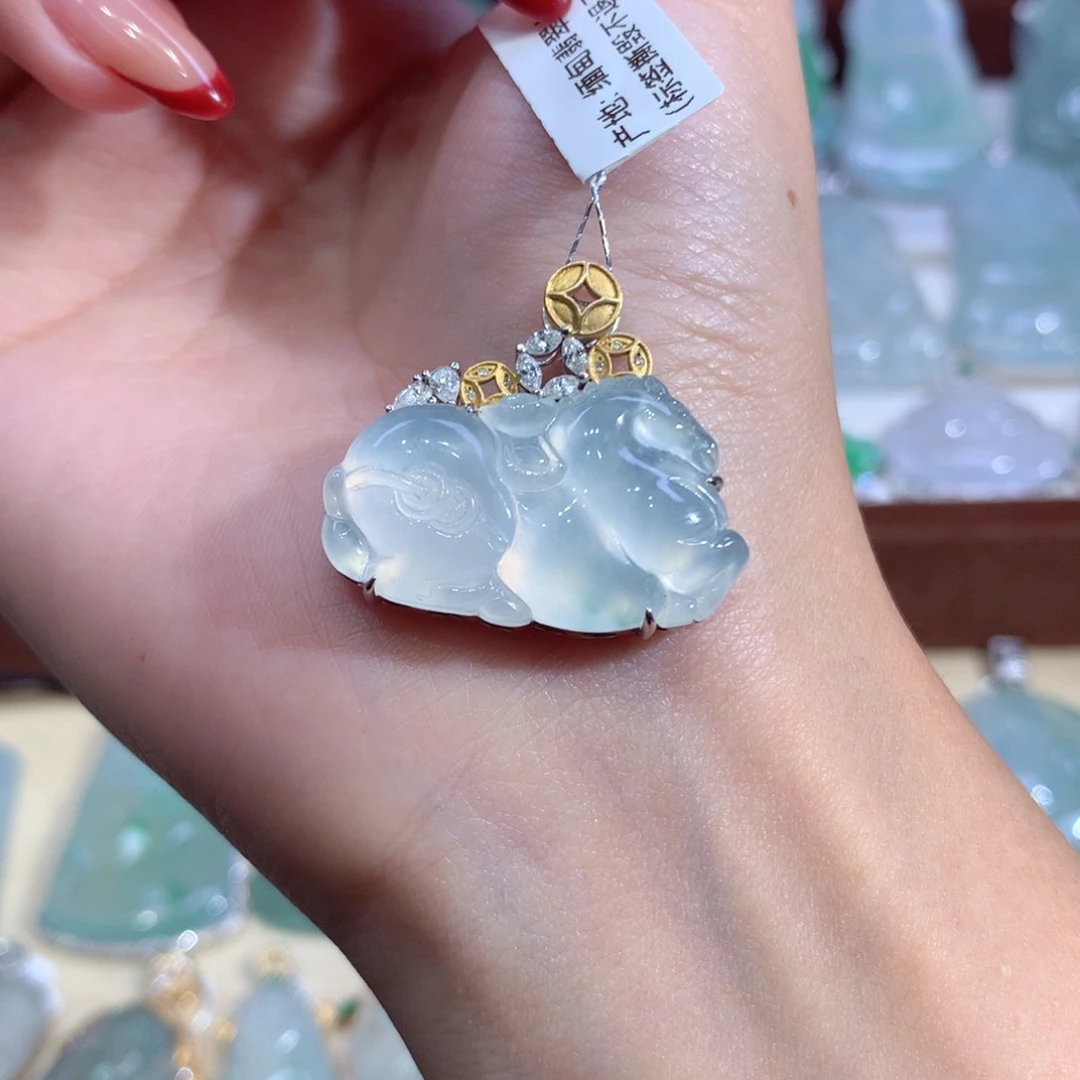 吊坠(不含链)18K金镶嵌翡翠