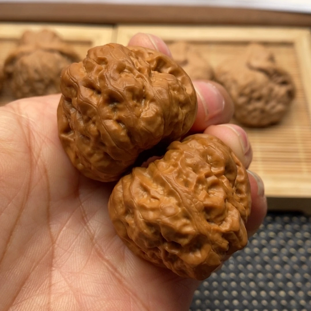 文玩核桃把件边37左右