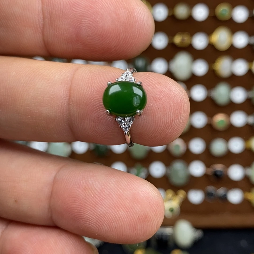 娃***i和田玉（碧玉）戒指银S925镀金镶嵌