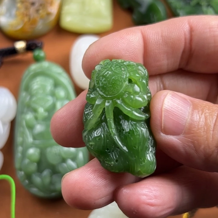 未镶嵌和田玉挂件