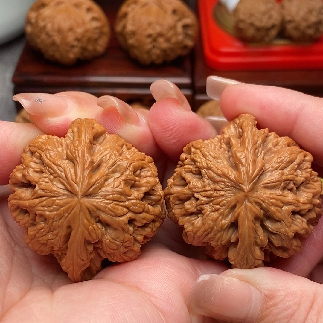 文玩核桃把件43.5全品毕业粗筋