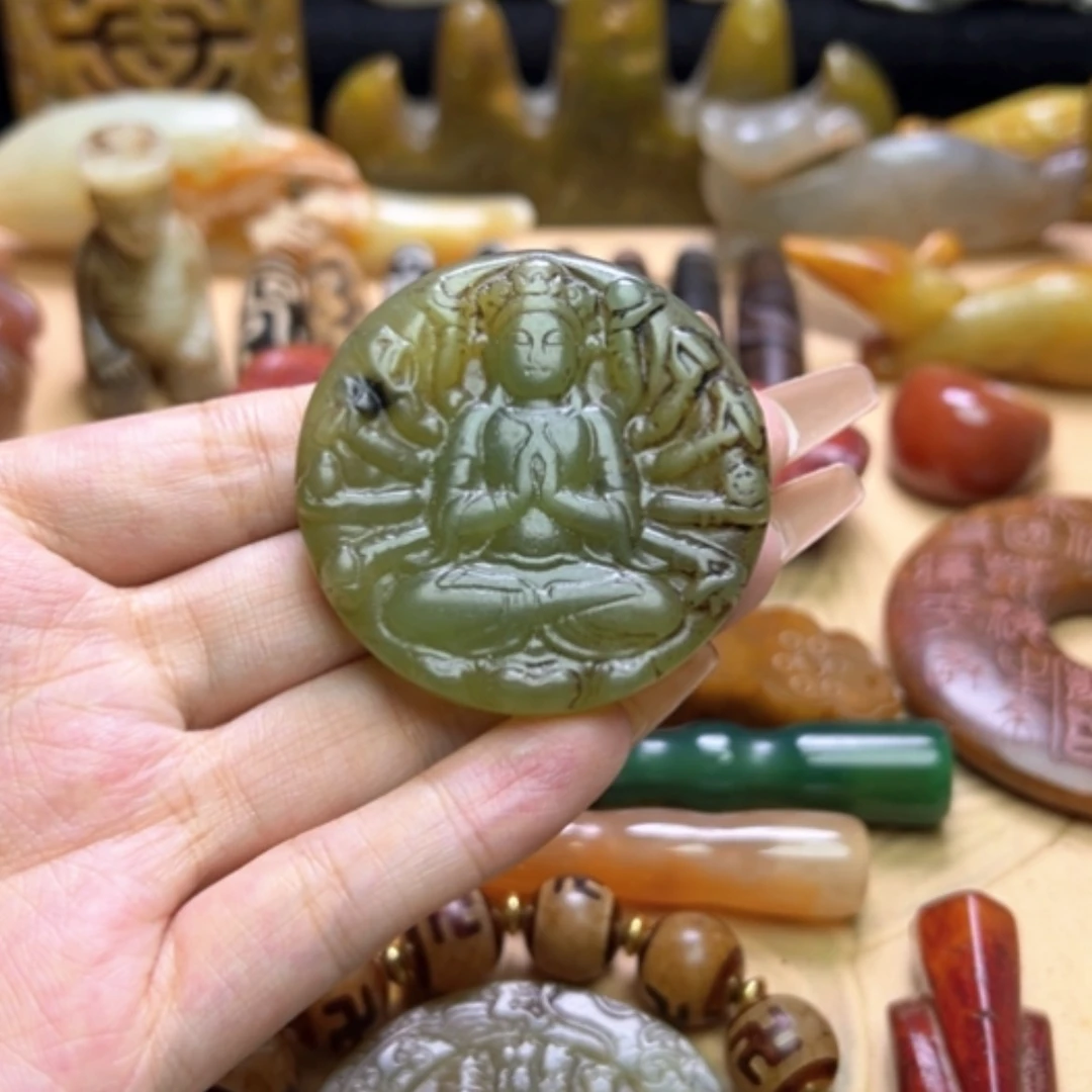 【闪购商品】蛇纹石玉未镶嵌颈饰