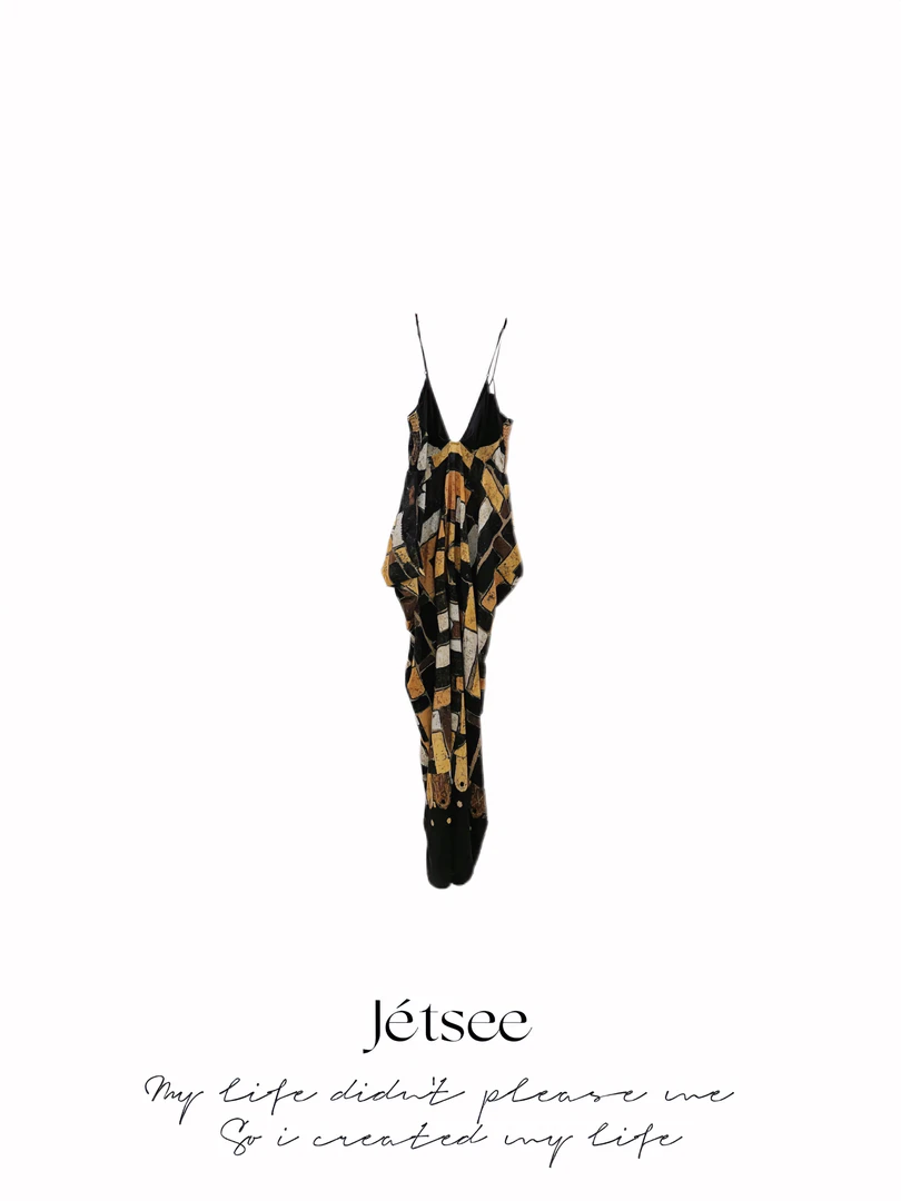 【邱邱分享】花切石桑蚕丝沙漏吊带裙 L60415