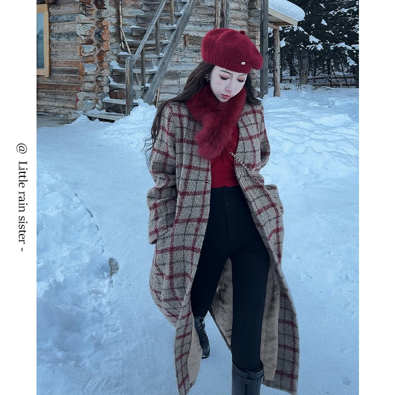 小雨姐姐新款【布尔顿格】复古高级感V领中长款格子大衣女冬款