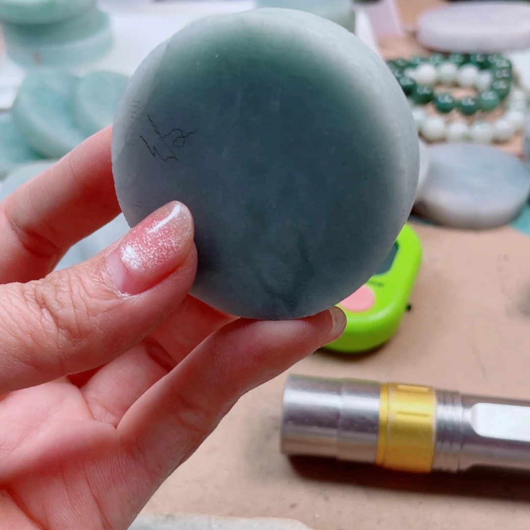 翡翠未镶嵌颈饰593……