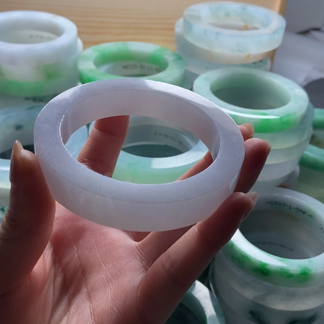 定制翡翠美未镶嵌