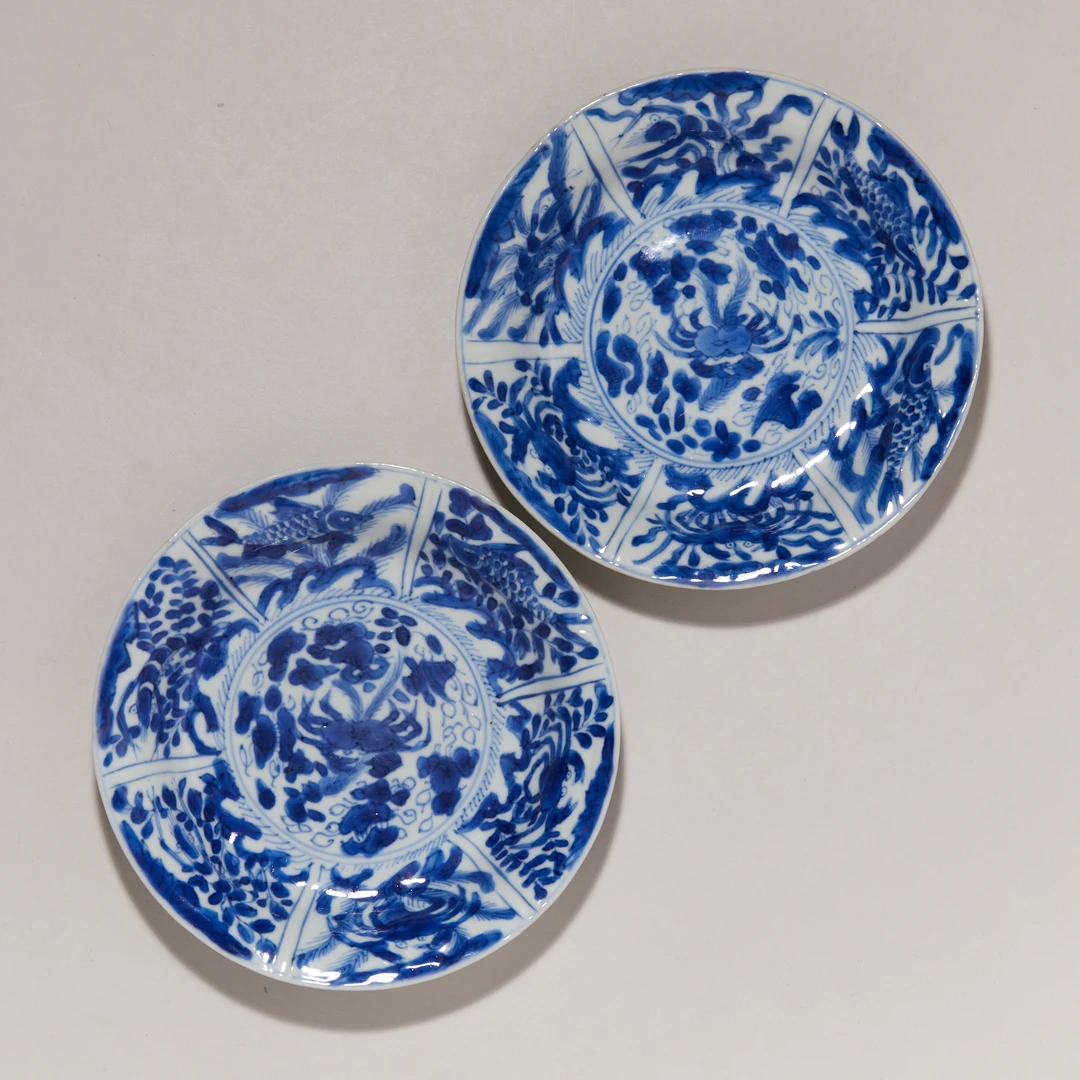 1195清康熙·青花八方来财赏盘一对