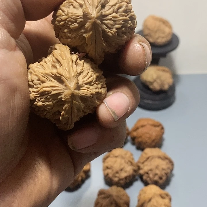 南疆石文玩核桃40果
