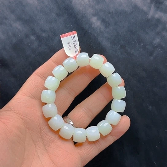 未镶嵌手链和田玉卡13