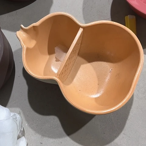 微瑕，明火，口径11高7底部会脏