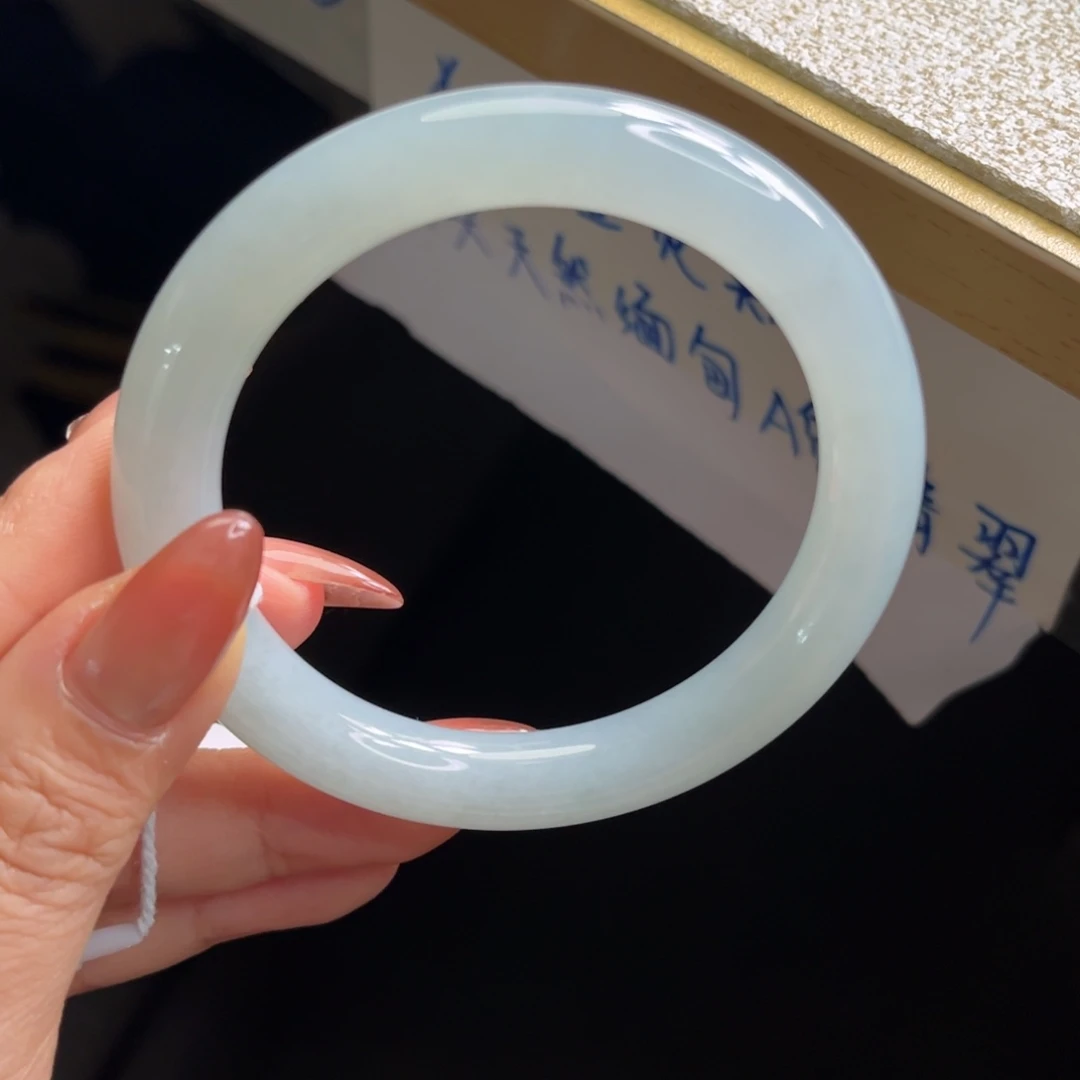 翡翠未镶嵌手镯手镯