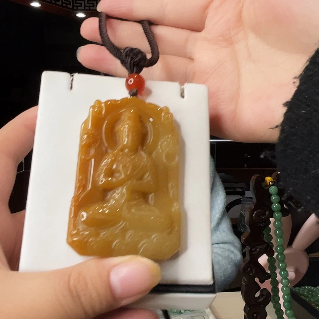 密玉（石英质玉）未镶嵌颈饰