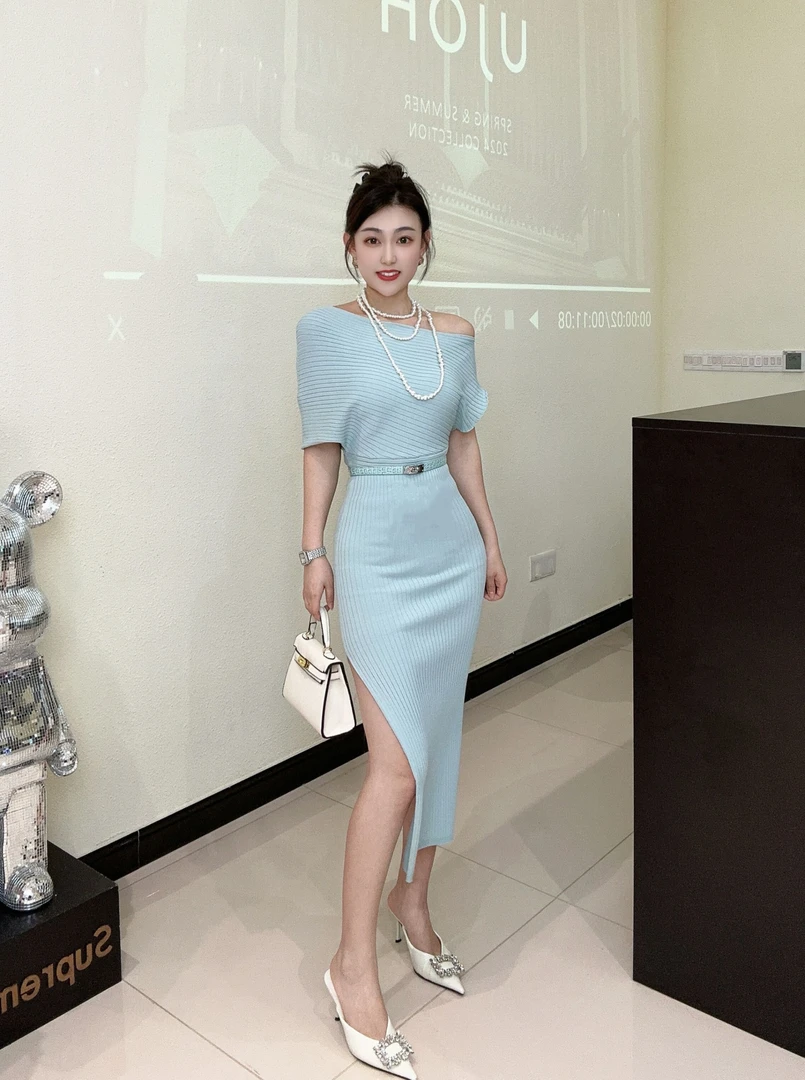 【春歌】夏季新款韩系御姐露肩连衣裙收腰修身显瘦开叉中长款针织裙