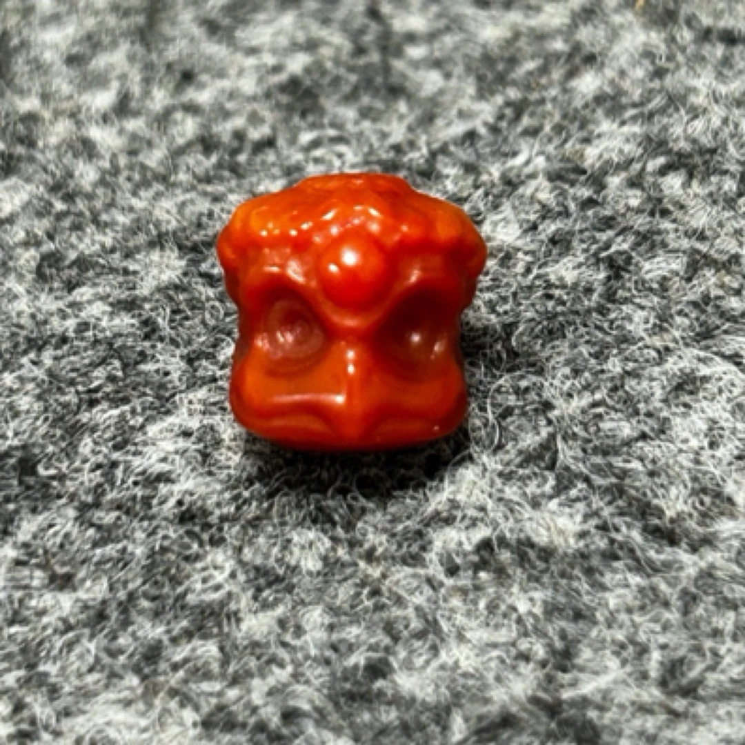 南红雕刻大鹏鸟 直径10 肉满色满必备配饰