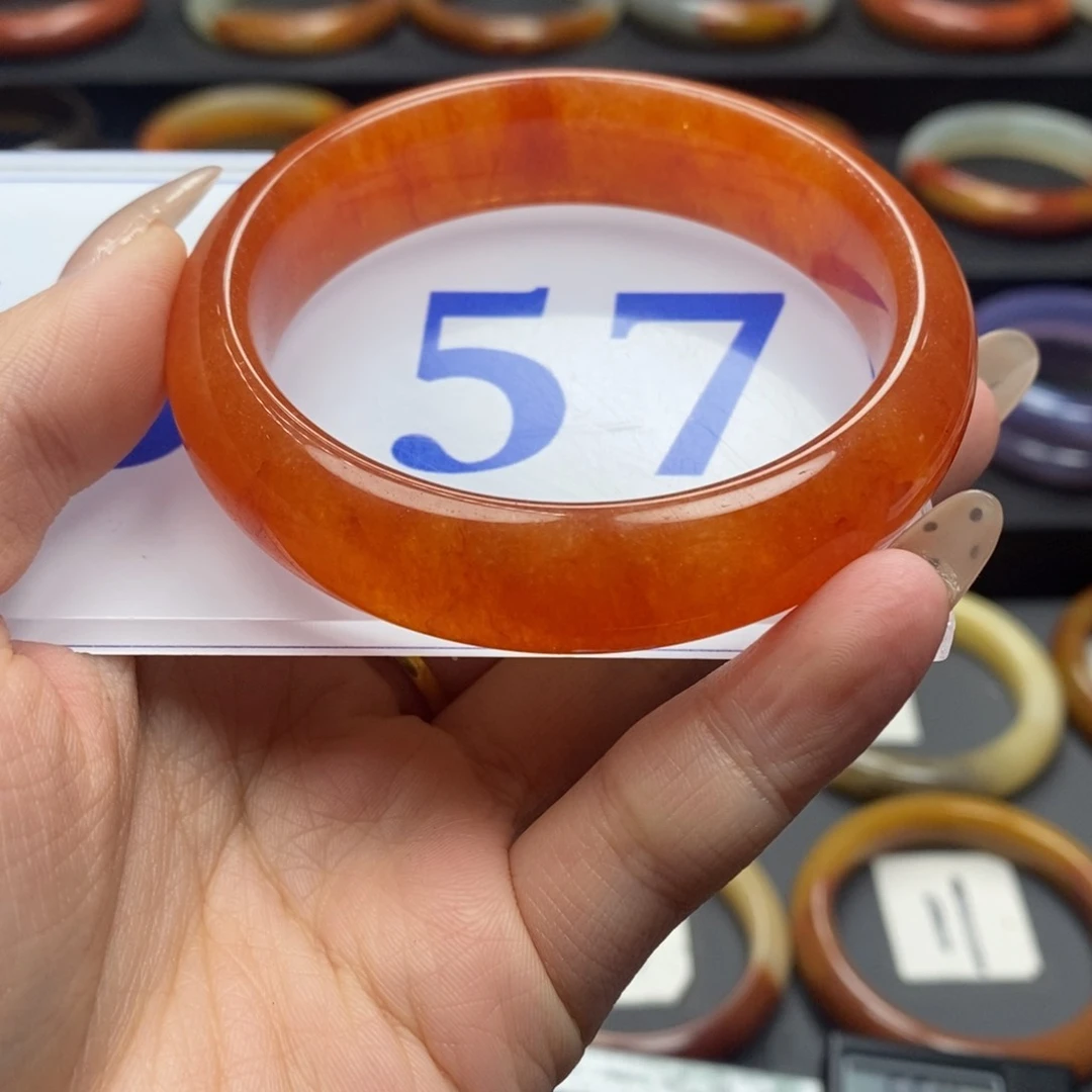 石英质玉（黄龙玉）手镯微瑕未镶嵌