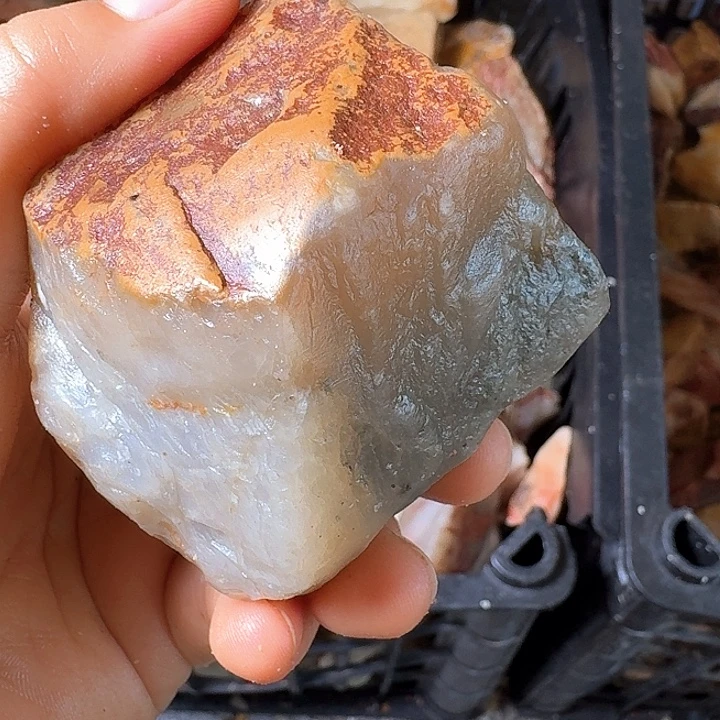 麦***田寿山石寿山石的颜色