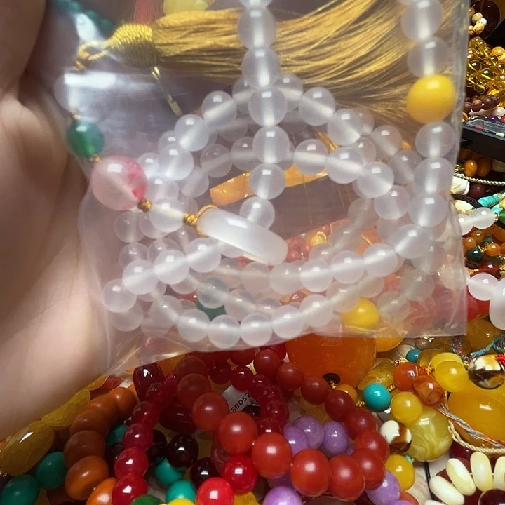 树脂制品初****人2657海云母佛珠