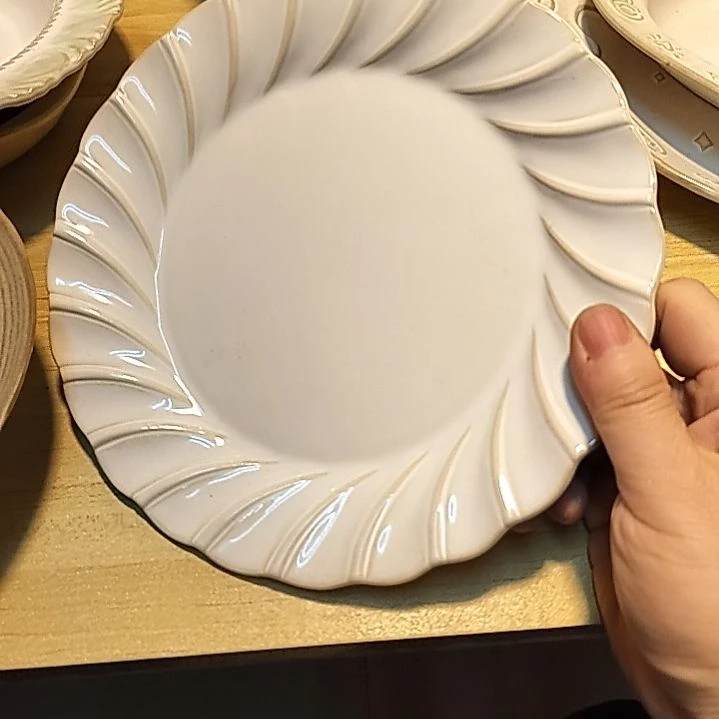 瓷片微瑕螺纹八寸浅盘两个一组
