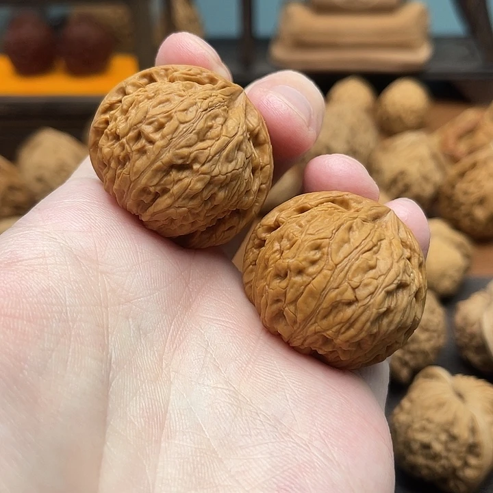 鲜***多文玩核桃吊坠蛟龙38精品