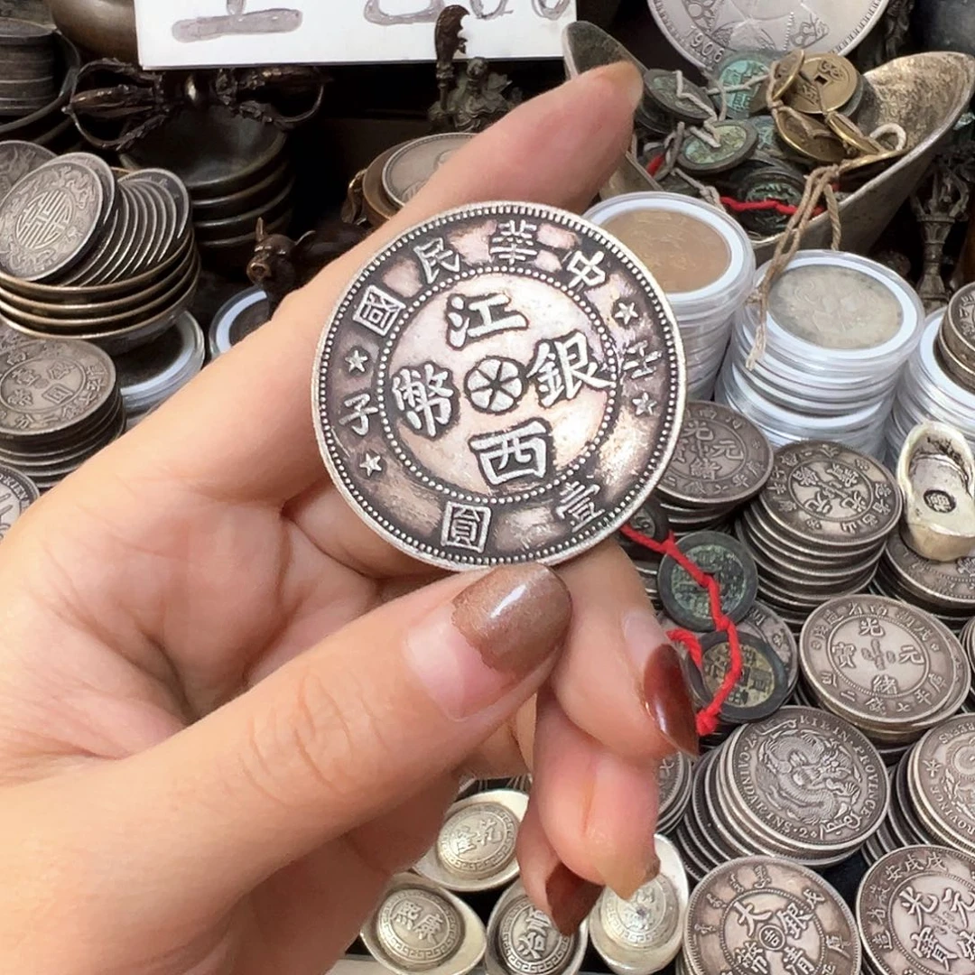 金属复古风格摆件