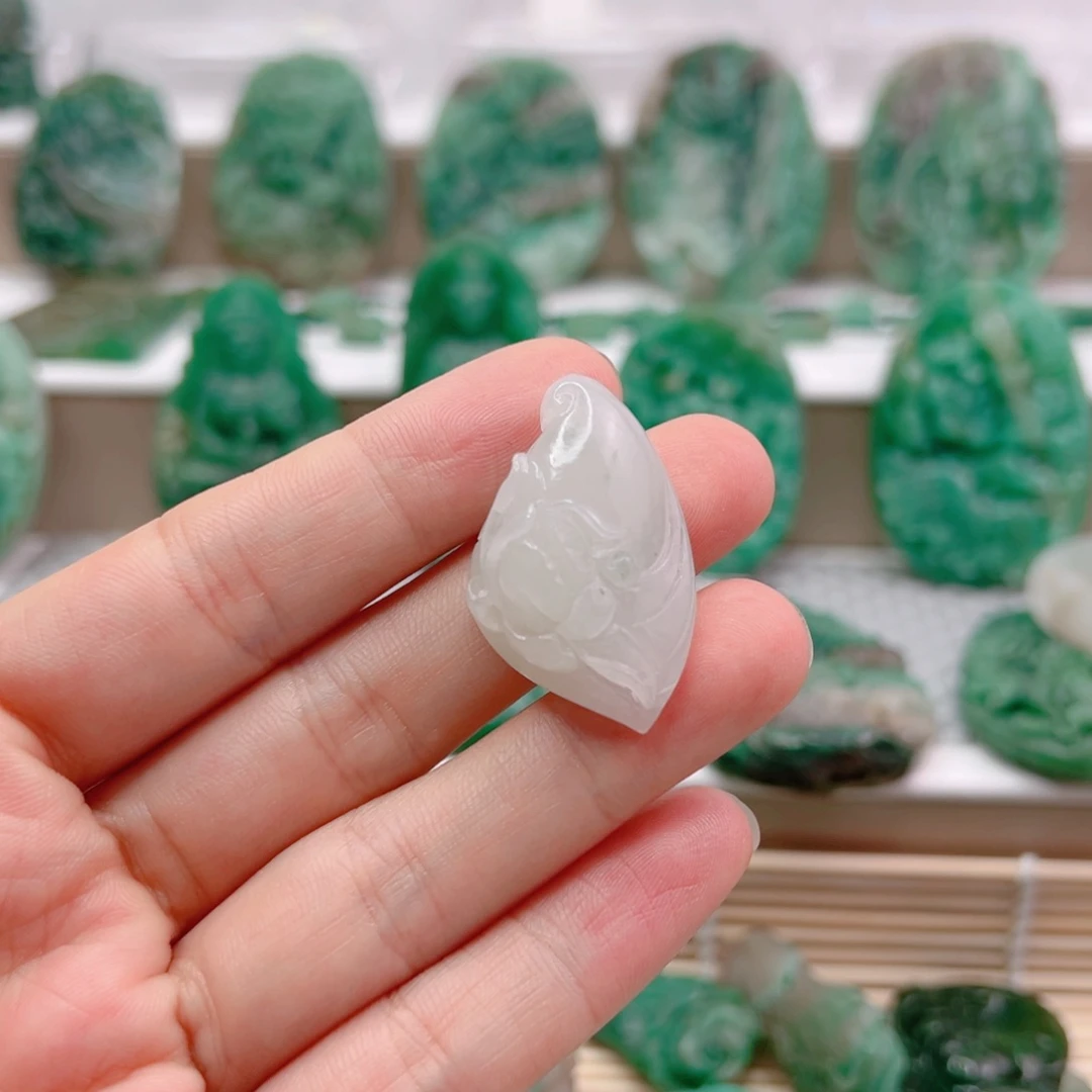 夜***杯独山玉未镶嵌颈饰