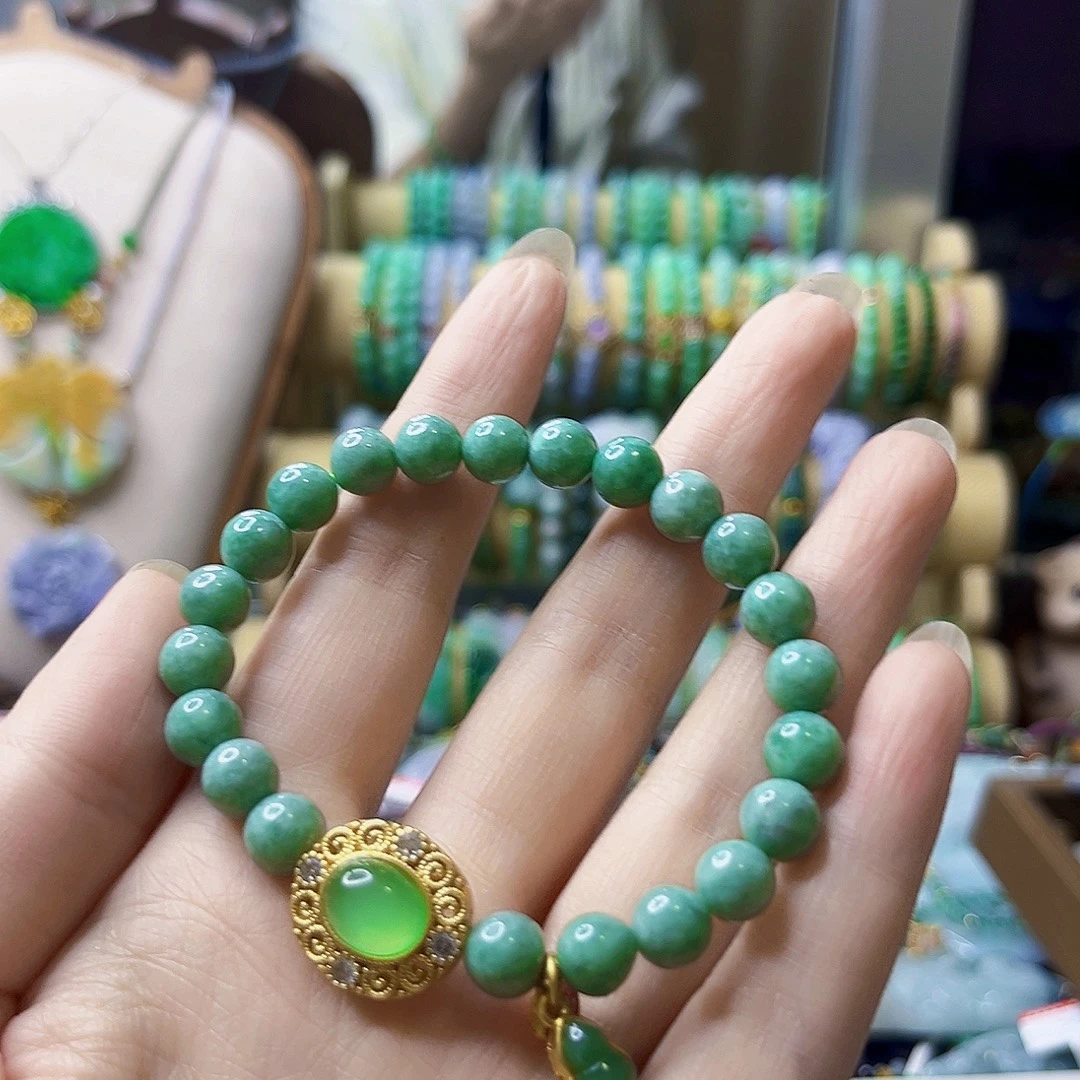 翡翠未镶嵌颈饰翡翠首饰