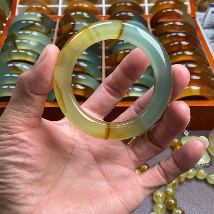 F***d蛇纹石玉未镶嵌手镯手串戒指吊坠