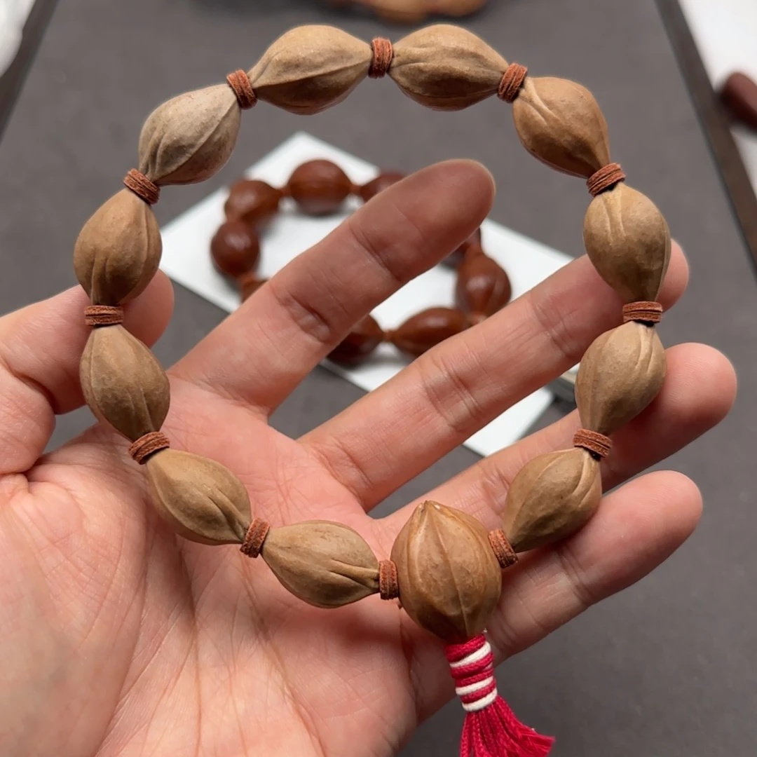 橄榄核手串1.4✖️2.3头货三面佛
