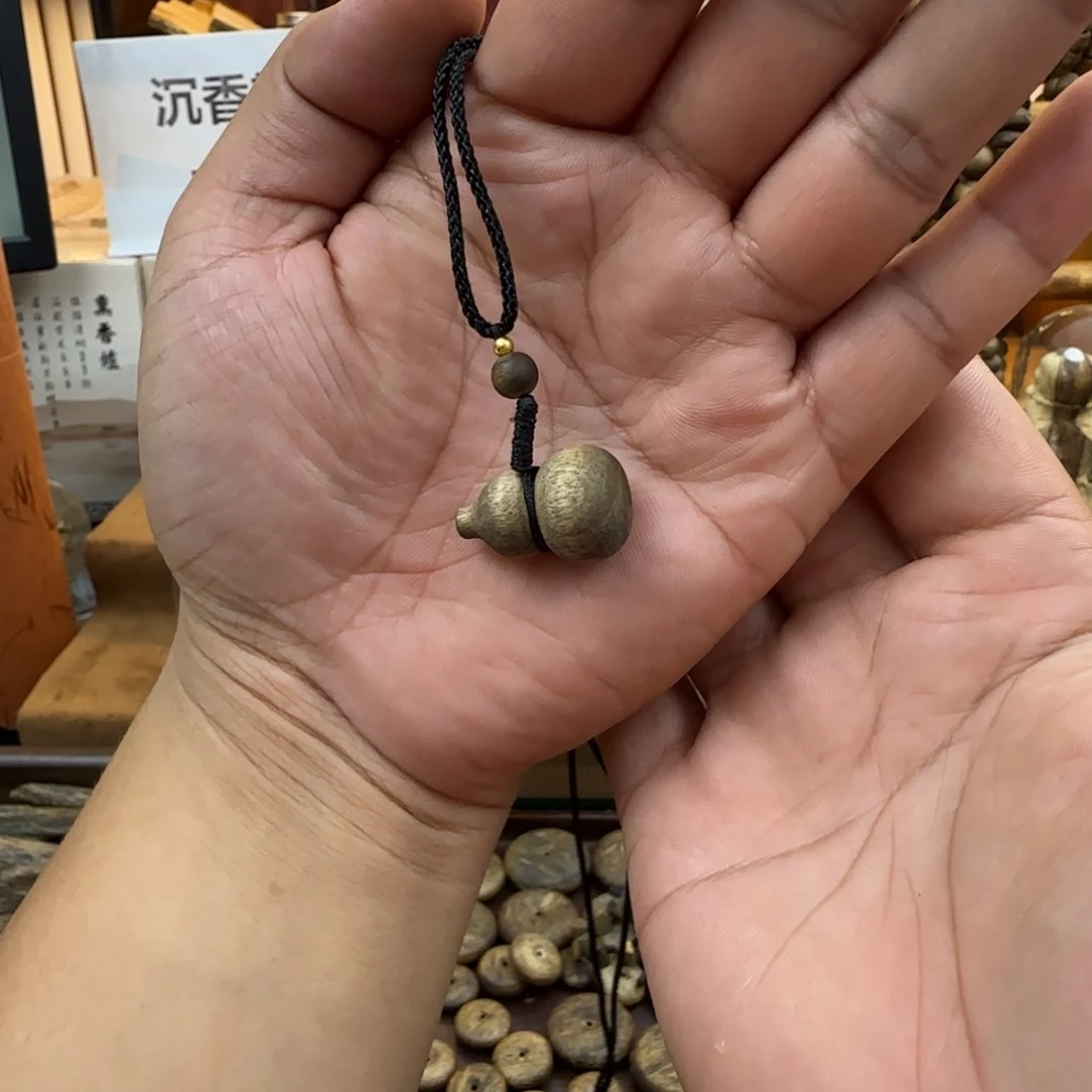 琴***沉香碎屑沉香葫芦