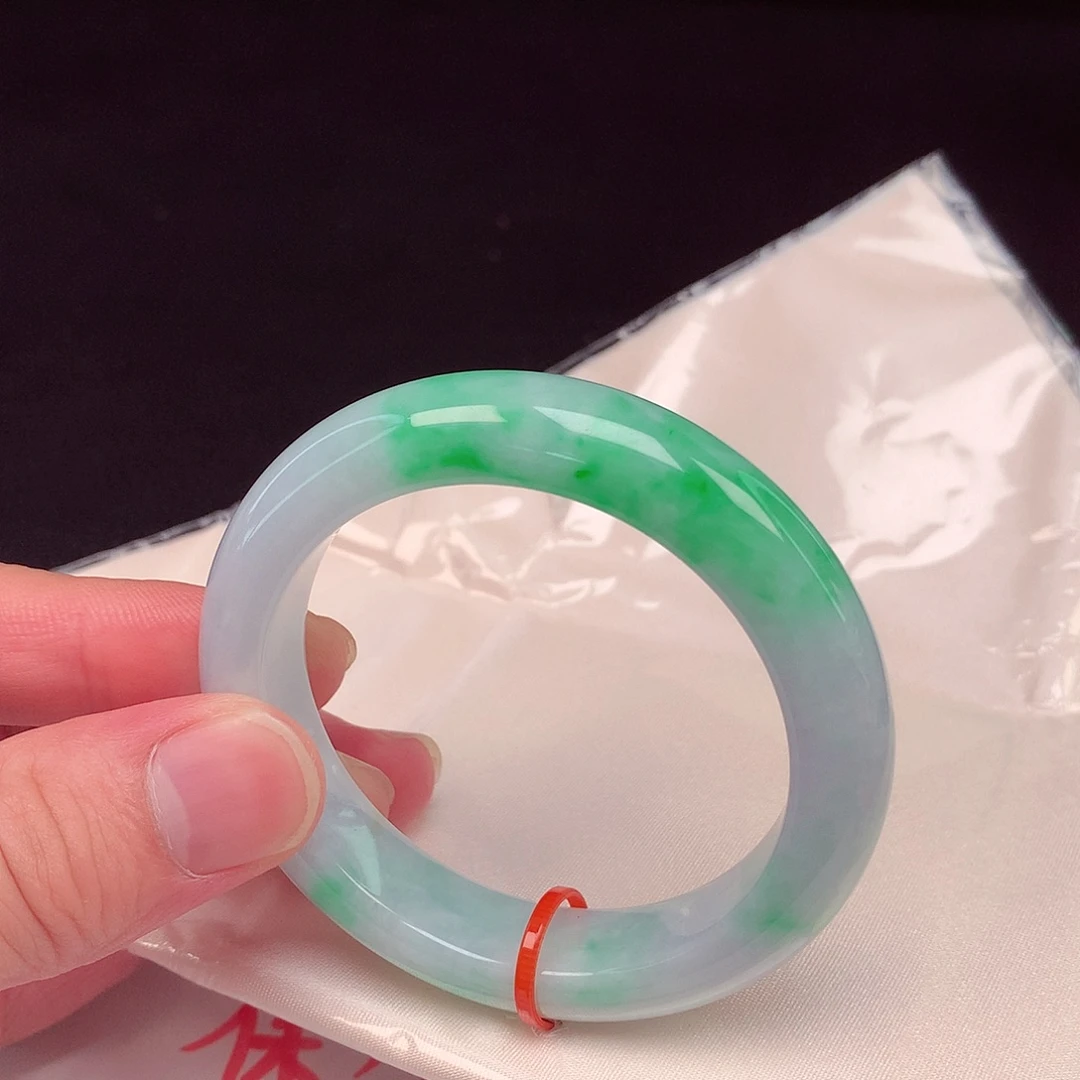 翡翠未镶嵌手镯18