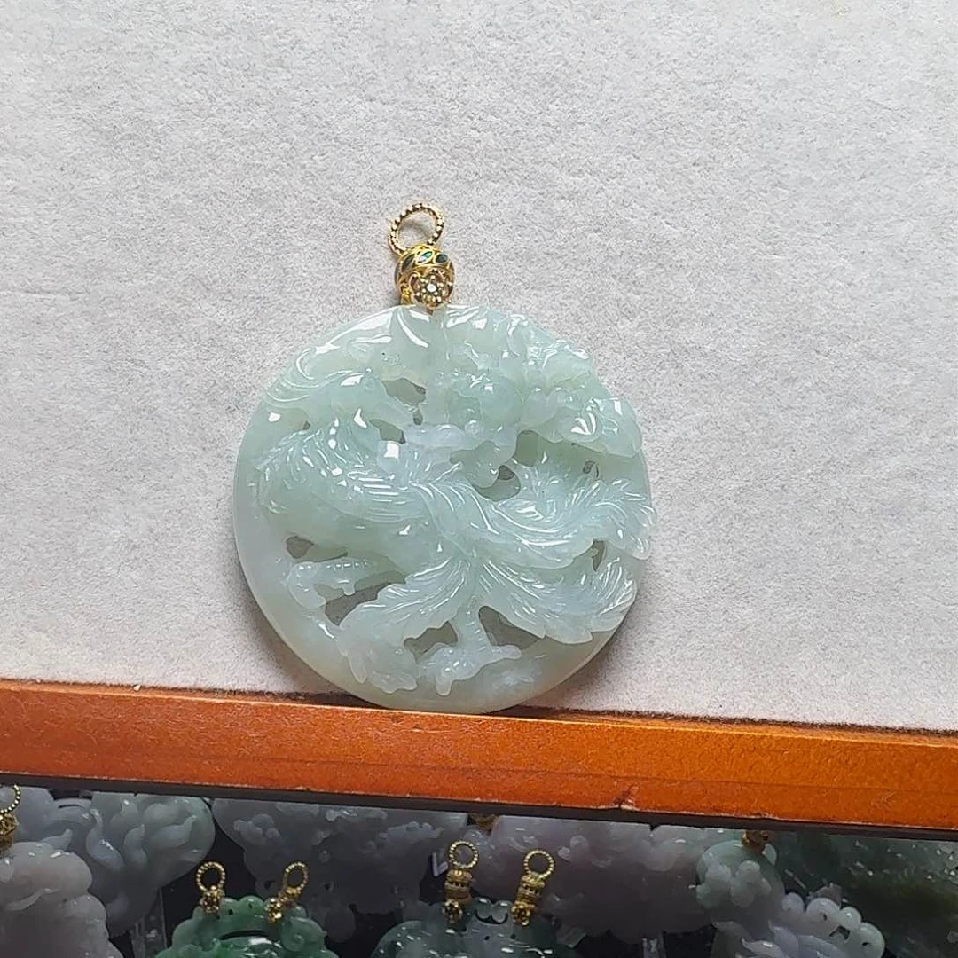 吊坠(赠链)未镶嵌翡翠