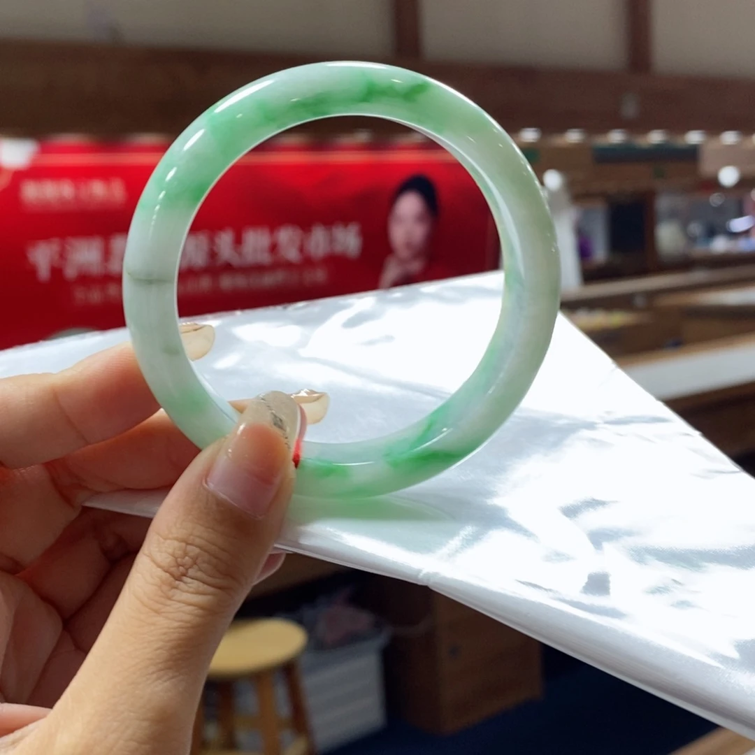 未镶嵌手镯翡翠翡翠
