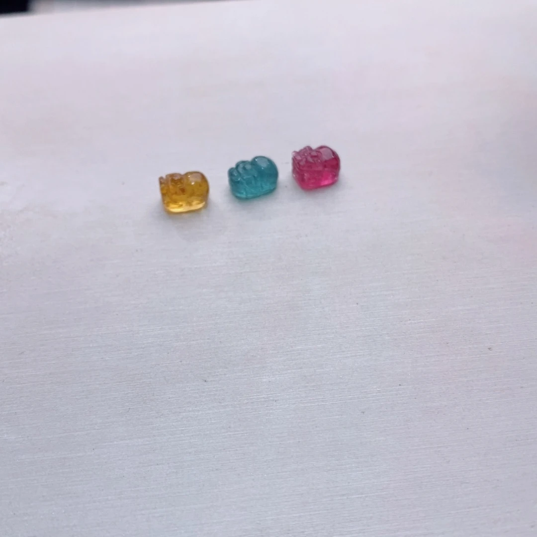 未镶嵌裸珠m碧玺貔貅